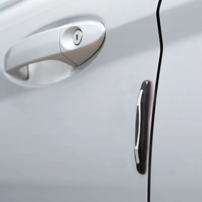 Universeller Schutz für Autotüren – Bild 1 von